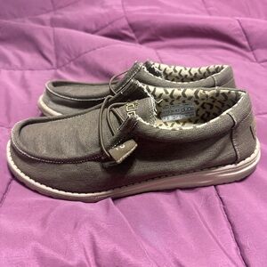 Hey Dude Men's Loafers in Brown